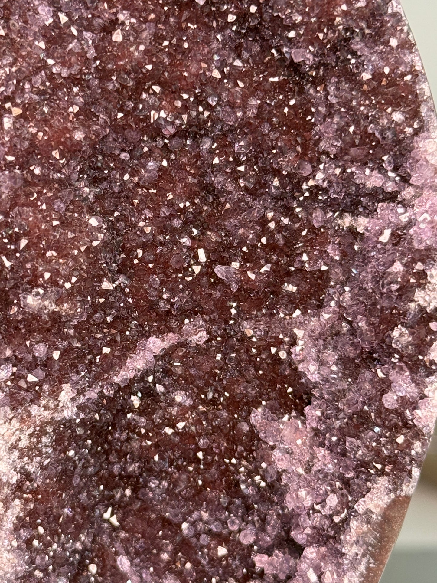 Amethyst rötlich auf Ständer