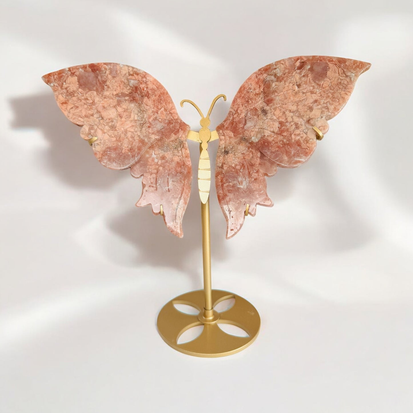 Pink Cotton Agate Schmetterling auf Ständer