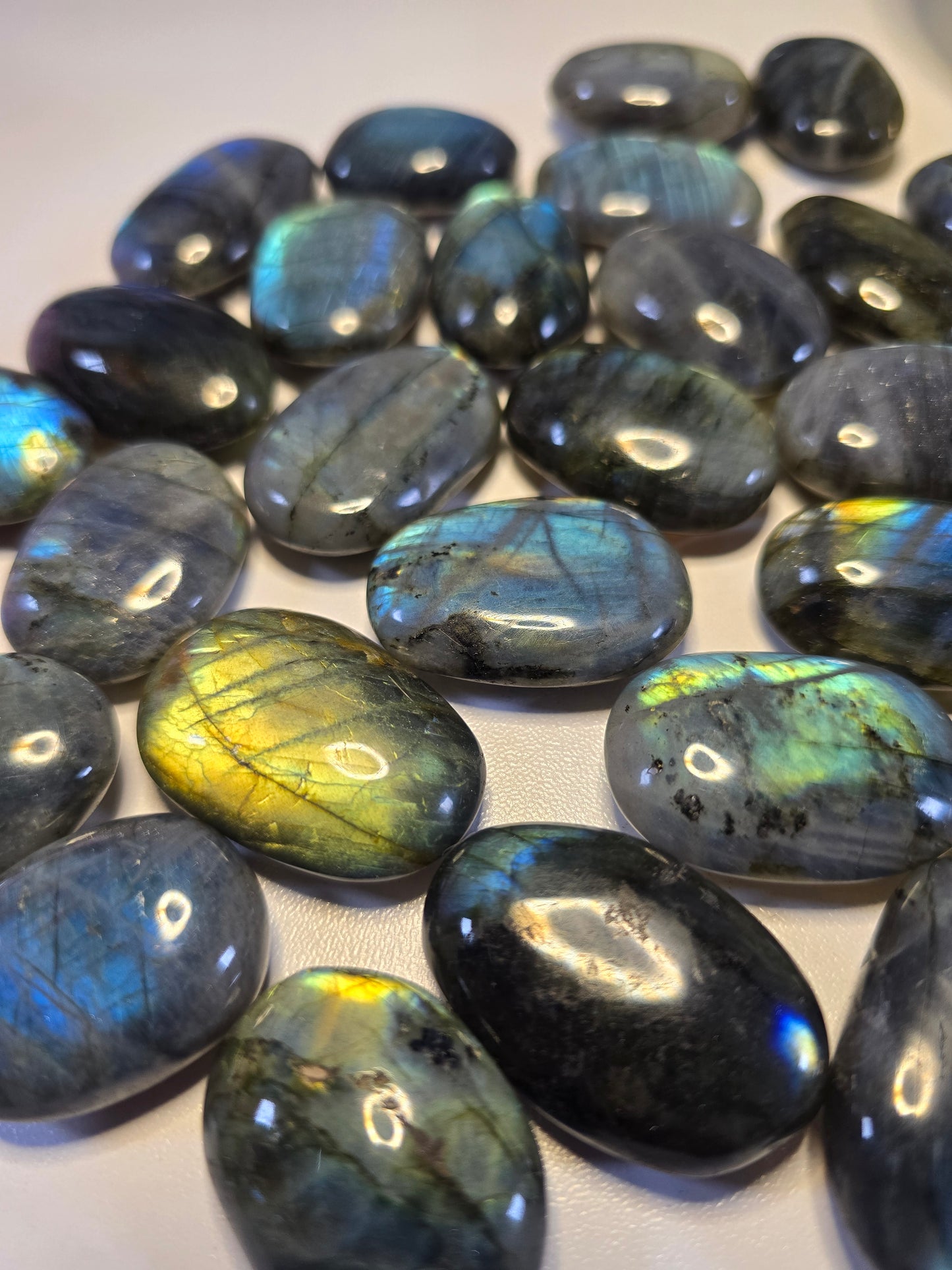 HQ Labradorite Handstein