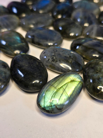HQ Labradorite Handstein