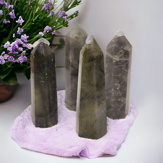 Labradorite Turm