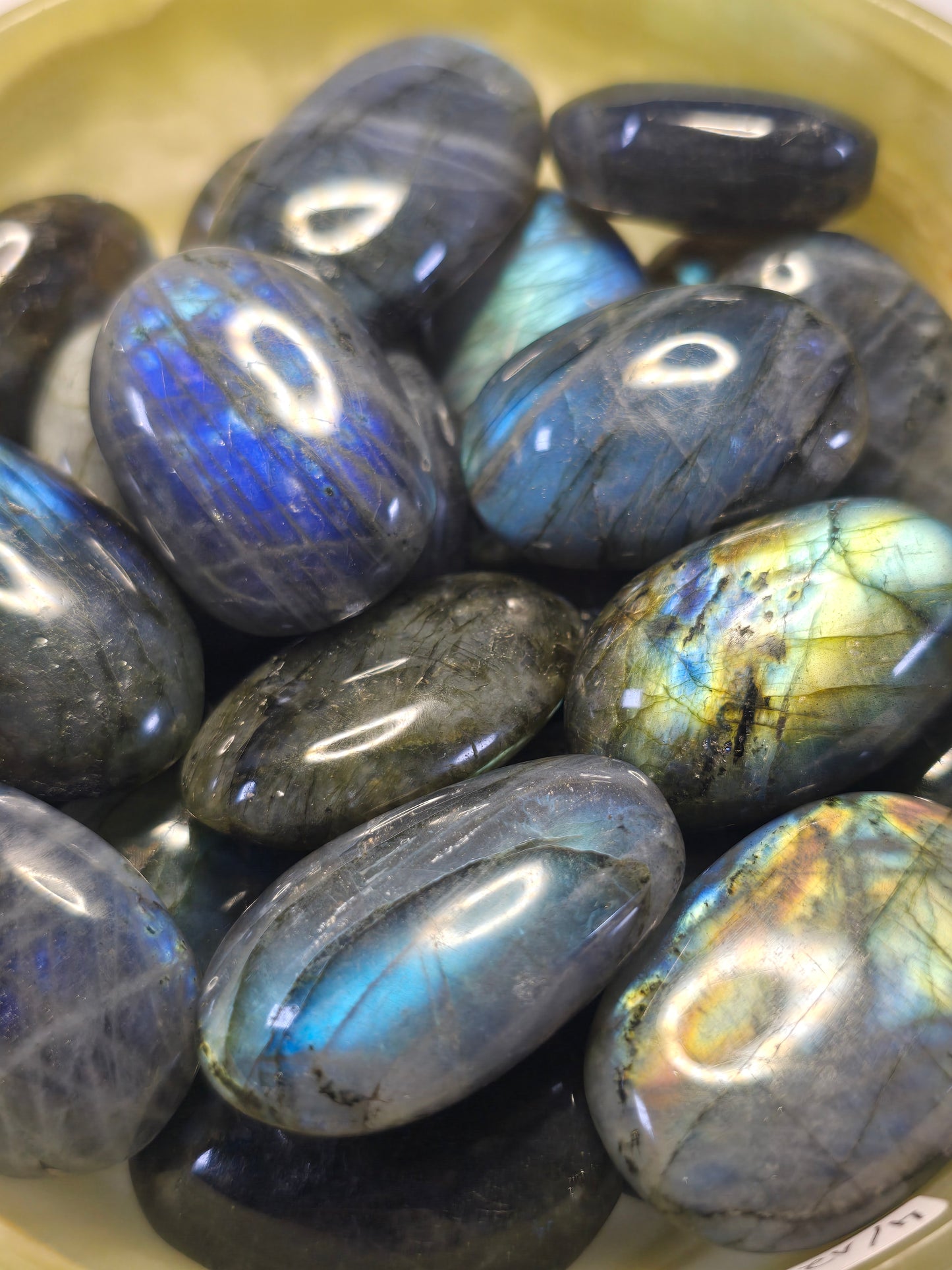 HQ Labradorite Handstein